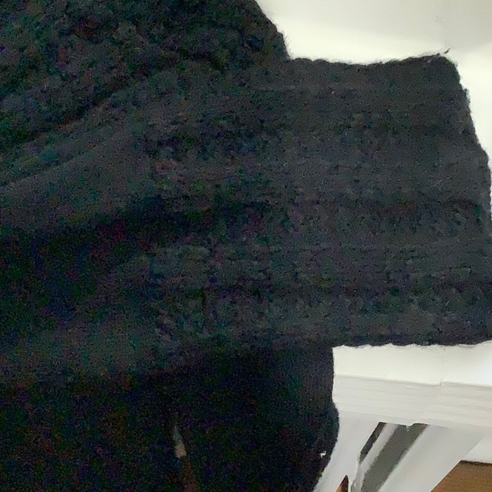 JL Sweater - Picture 3 of 6